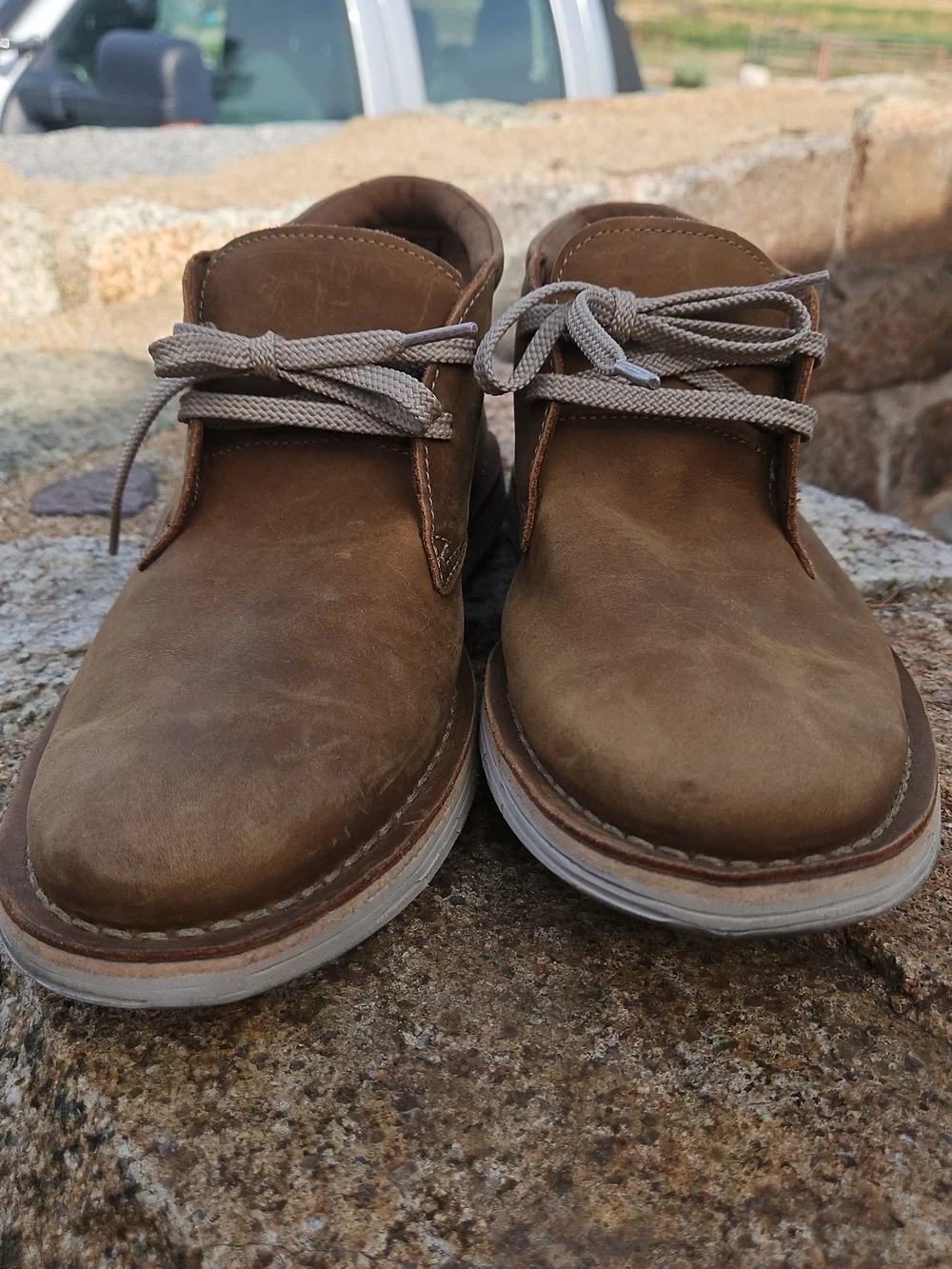 CLARKS Men's Brown Chukka Boots - Casual Leather Lace-Up